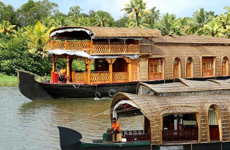 Delux Housboat, Kumarakom Jetty